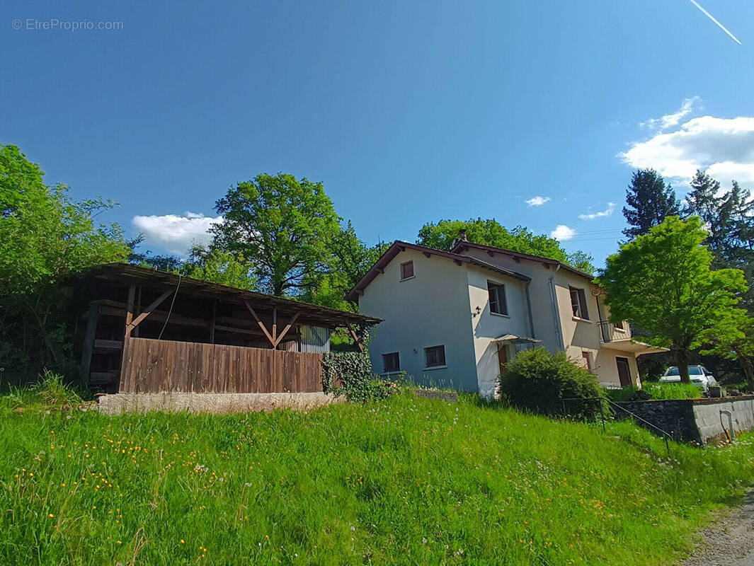 Maison à CAPDENAC