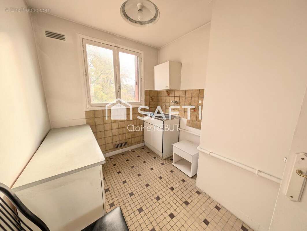 Photo 5 - Appartement à LIVRY-GARGAN