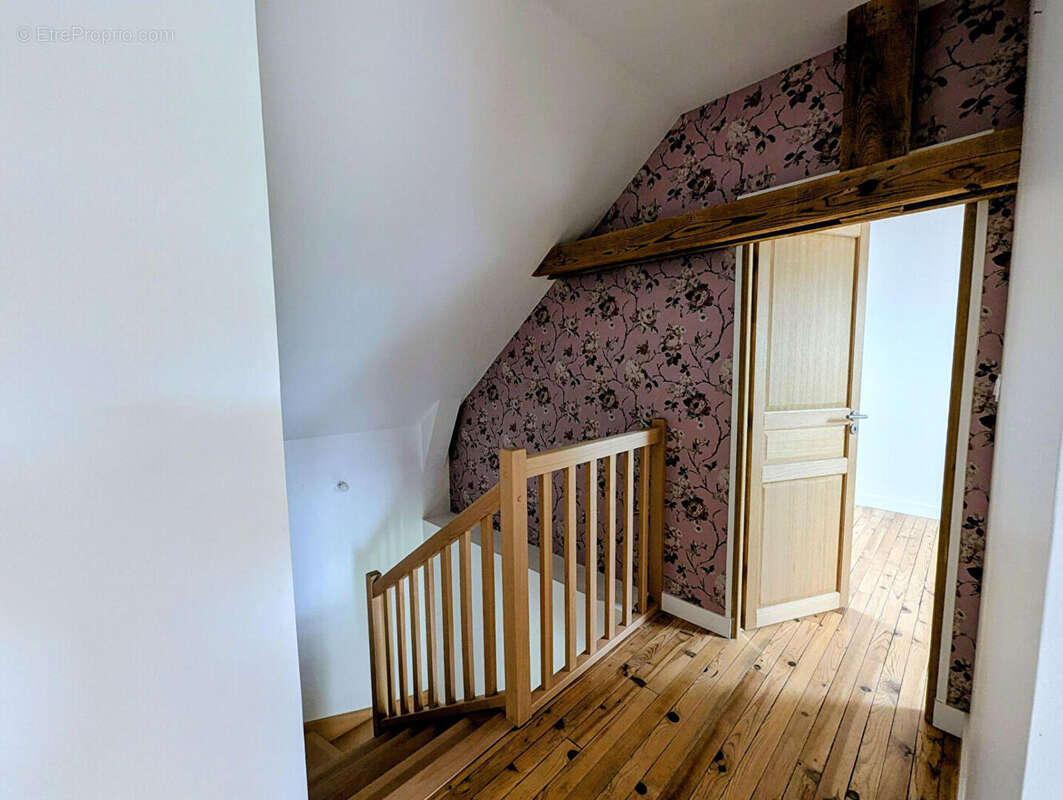 A VENDRE Maison rénovée 6 pièces de 106 m²  - CHERRUEIX (35120) - photo 9