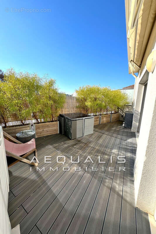 Appartement à SIX-FOURS-LES-PLAGES