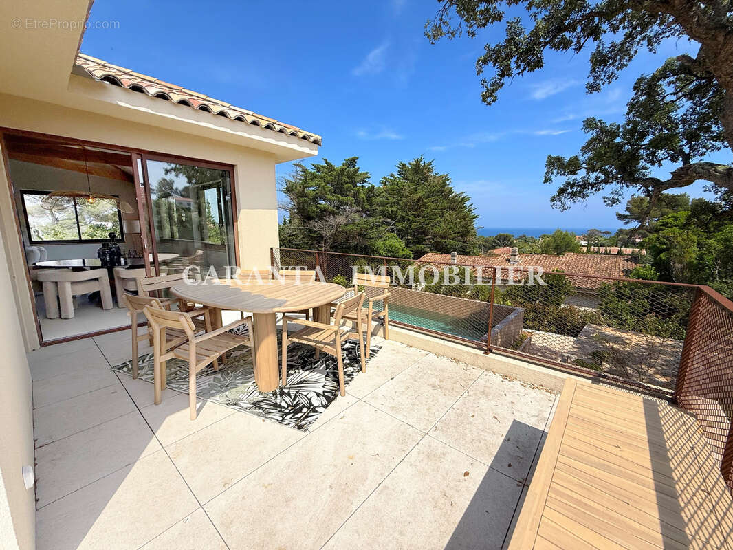 Maison à FREJUS