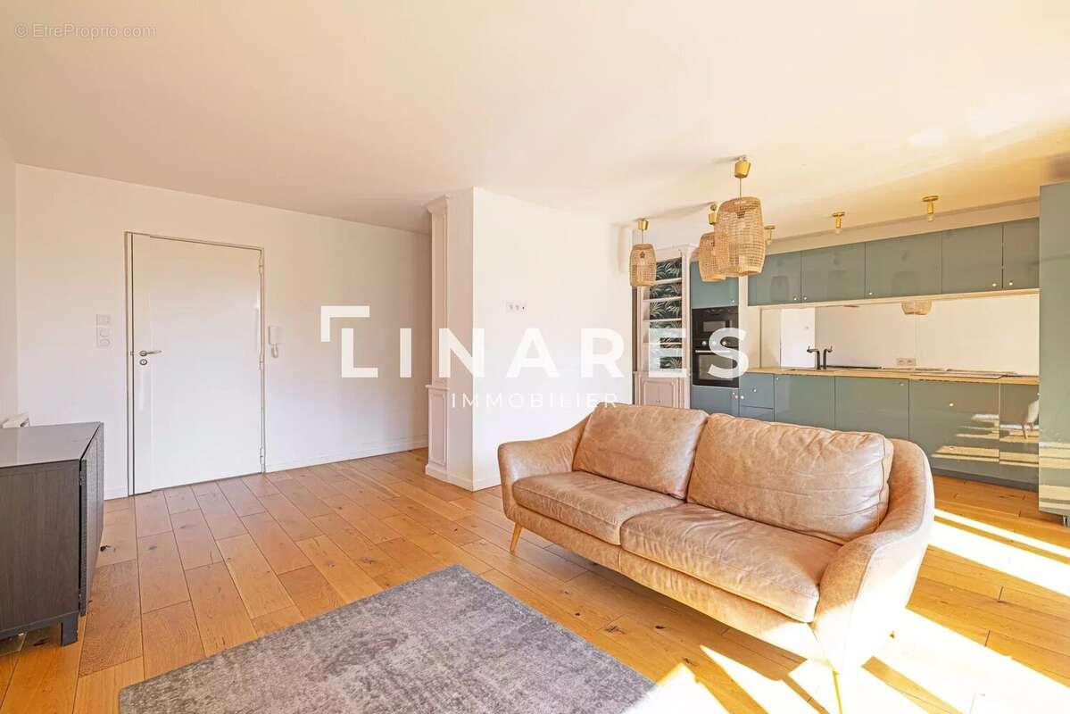 Appartement à MARSEILLE-6E