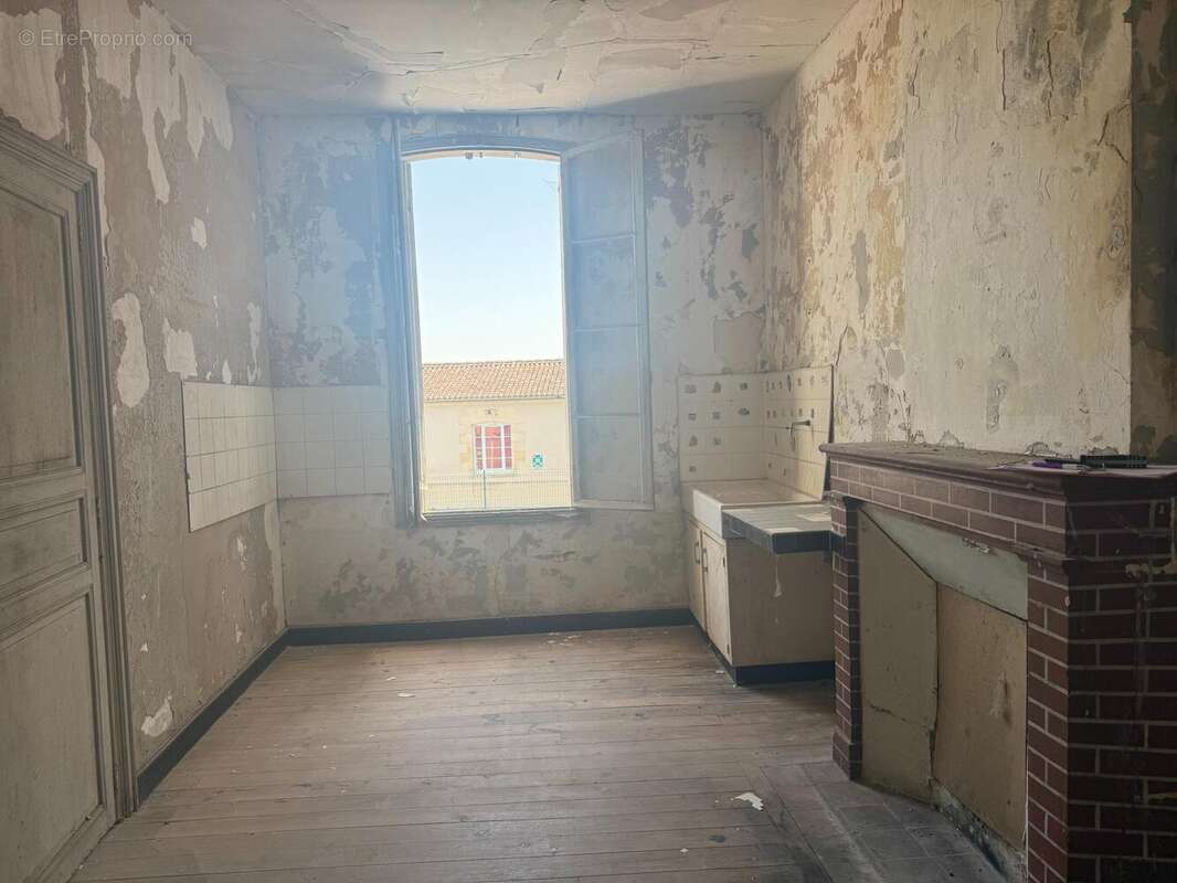 Photo 4 - Maison à BRIZAMBOURG