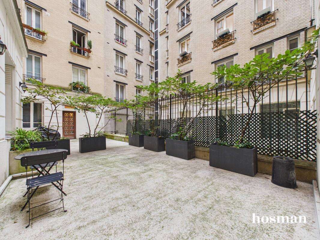 Appartement à PARIS-20E