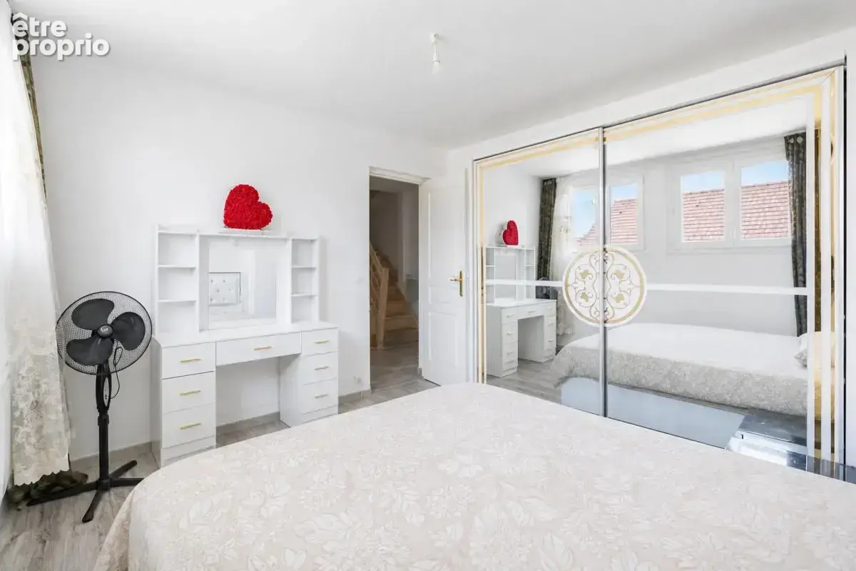 Maison de 7 pièces de 120 m² à Saint-Brice-sous-Forêt - photo 8