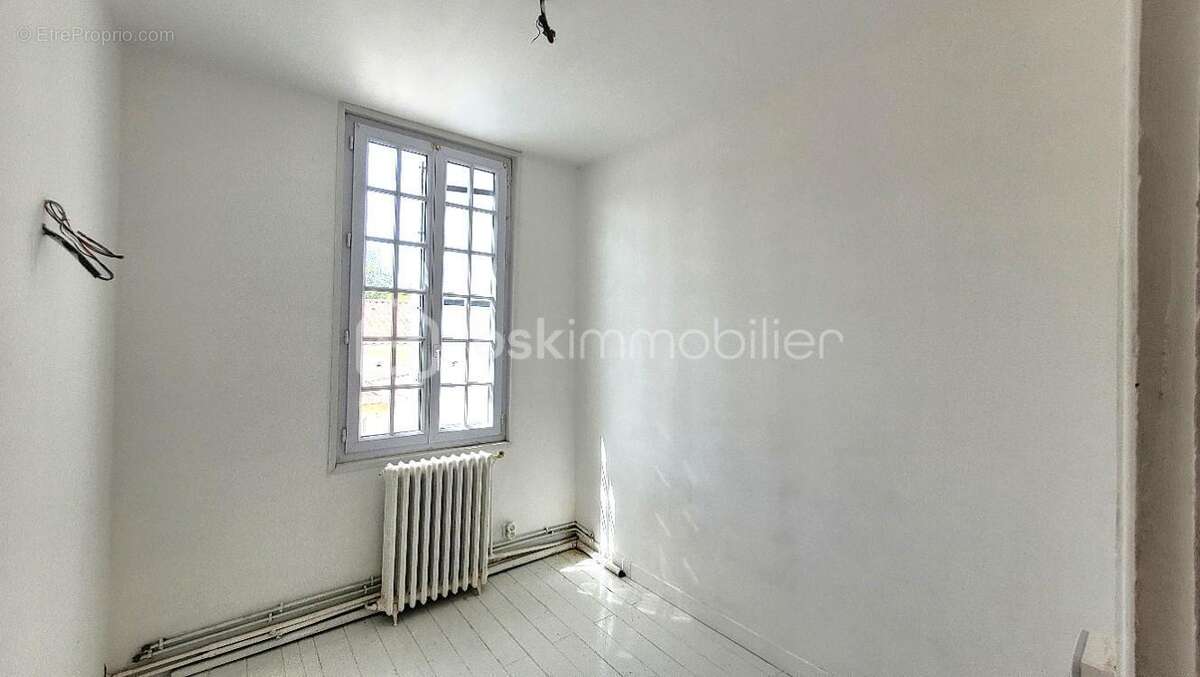 Maison de ville avec fort potentiel – Le Gond-Pontouvre - photo 11