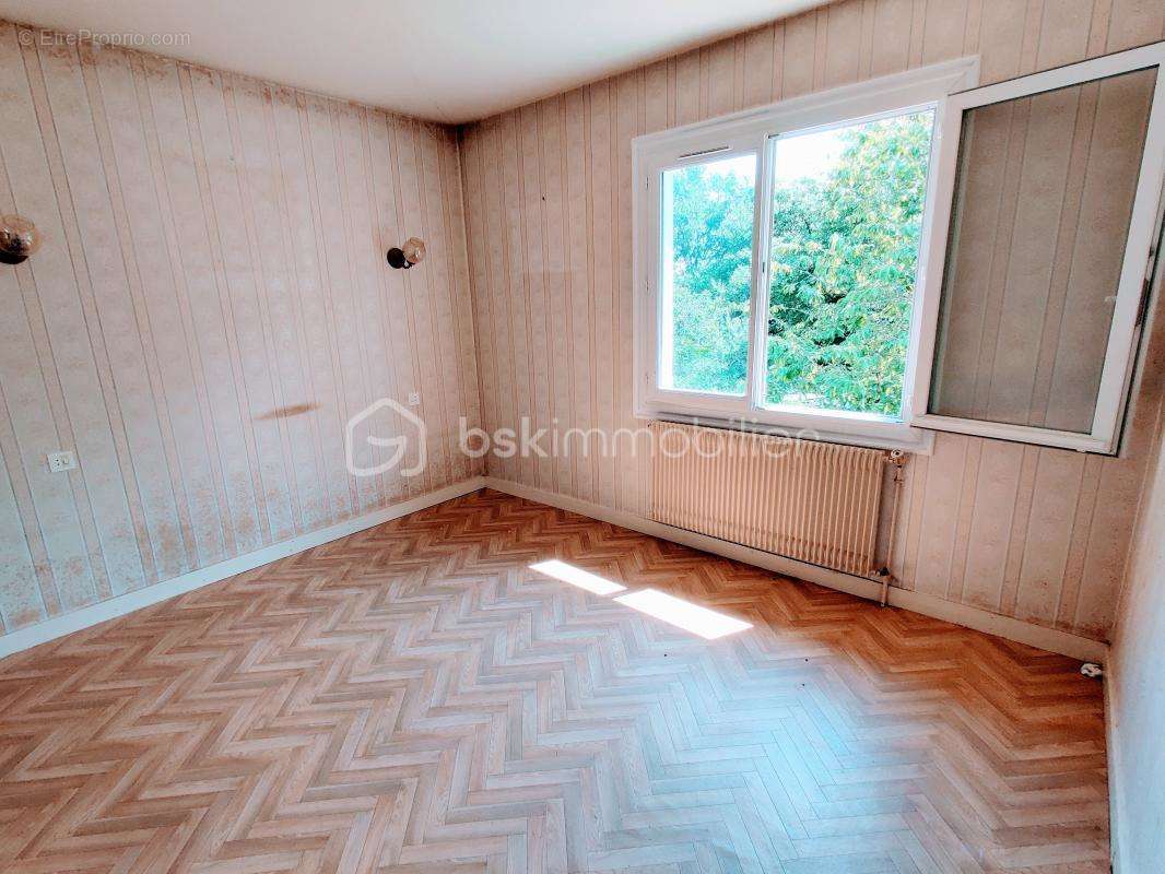 Maison à VOUNEUIL-SOUS-BIARD