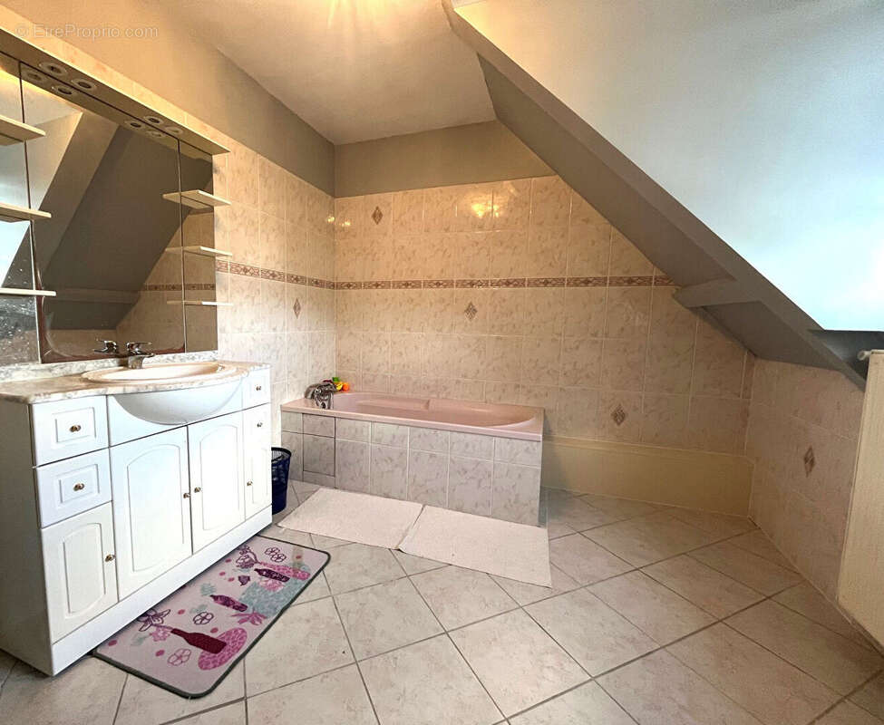 Maison à PRECY-SUR-OISE