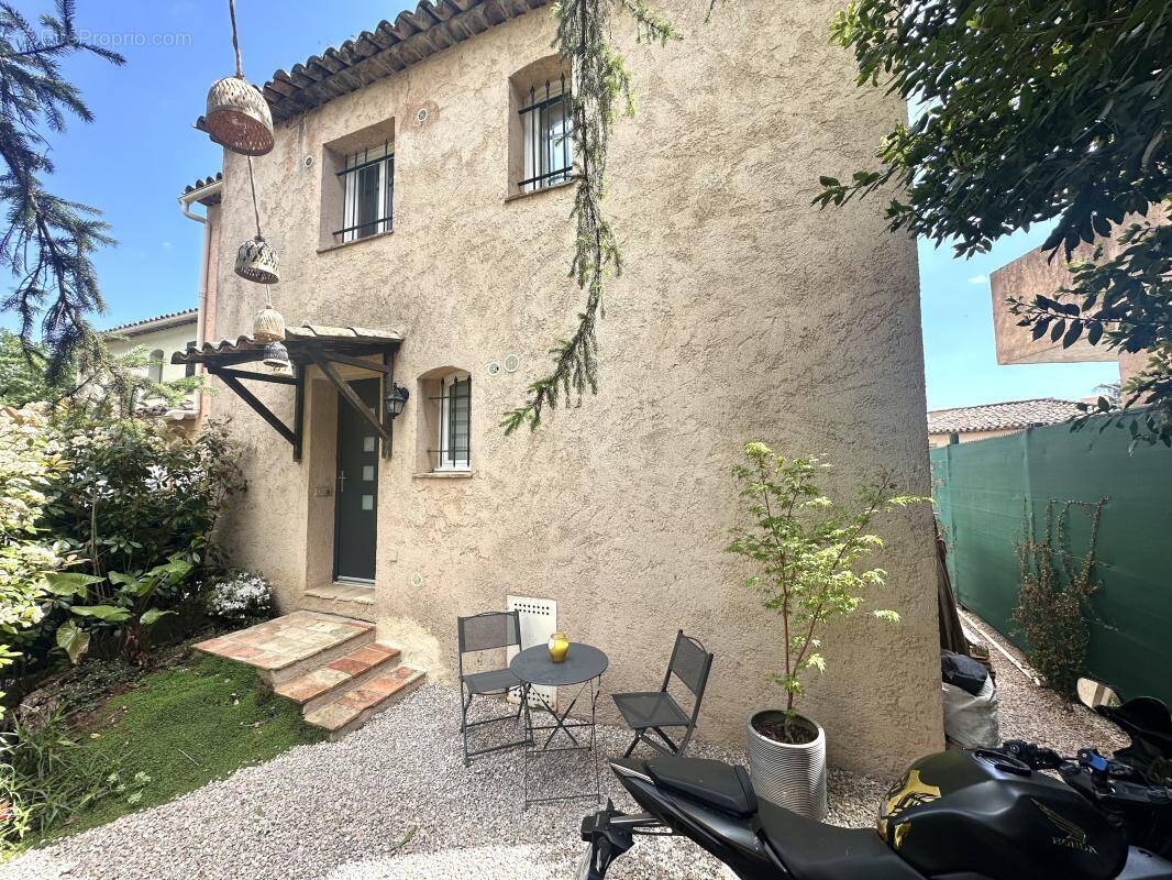 Maison à GRASSE
