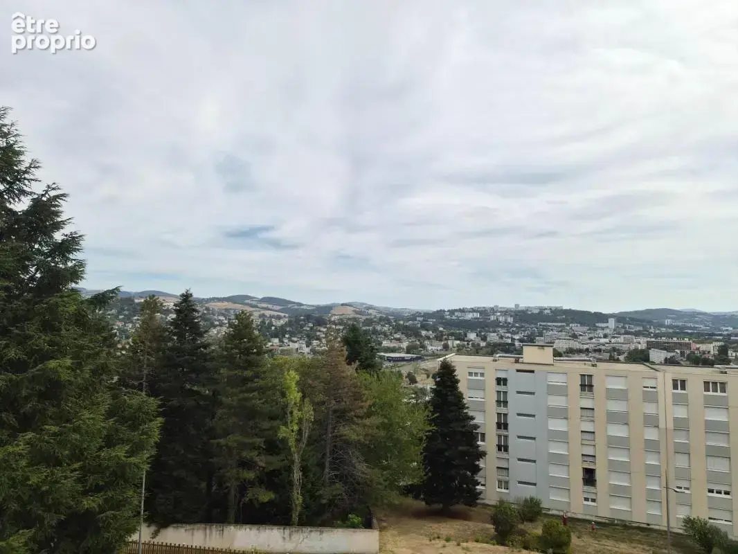 T4 avec balcon + stationnement. Trés bon état - photo 11
