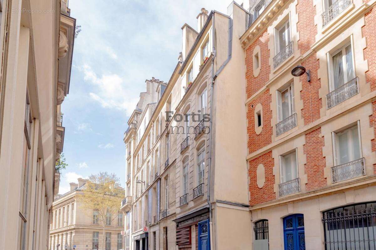 Appartement à PARIS-6E