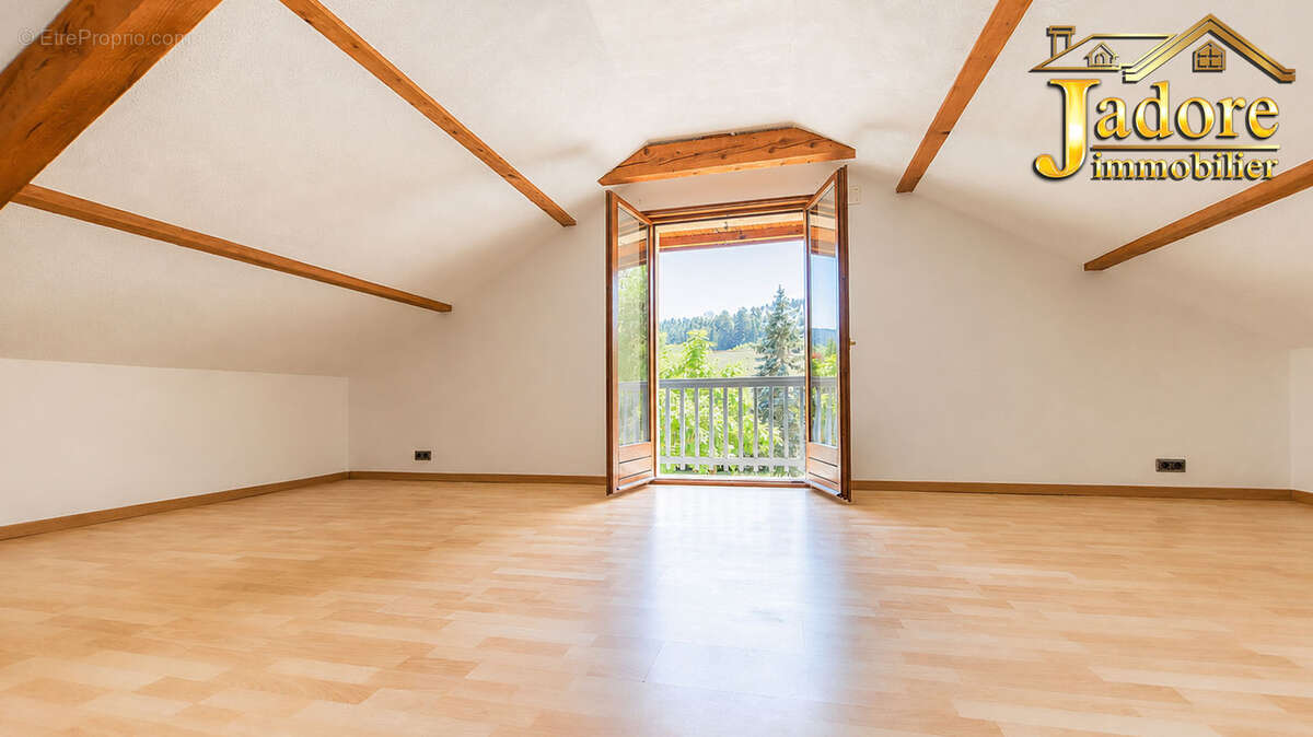 Grande maison familiale secteur calme - photo 8