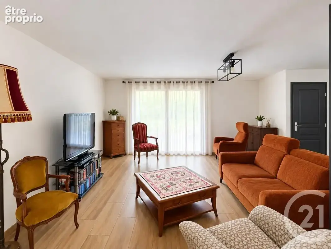 Maison 7 pièces 203 m² à vendre à Rambouillet (78120) - photo 4