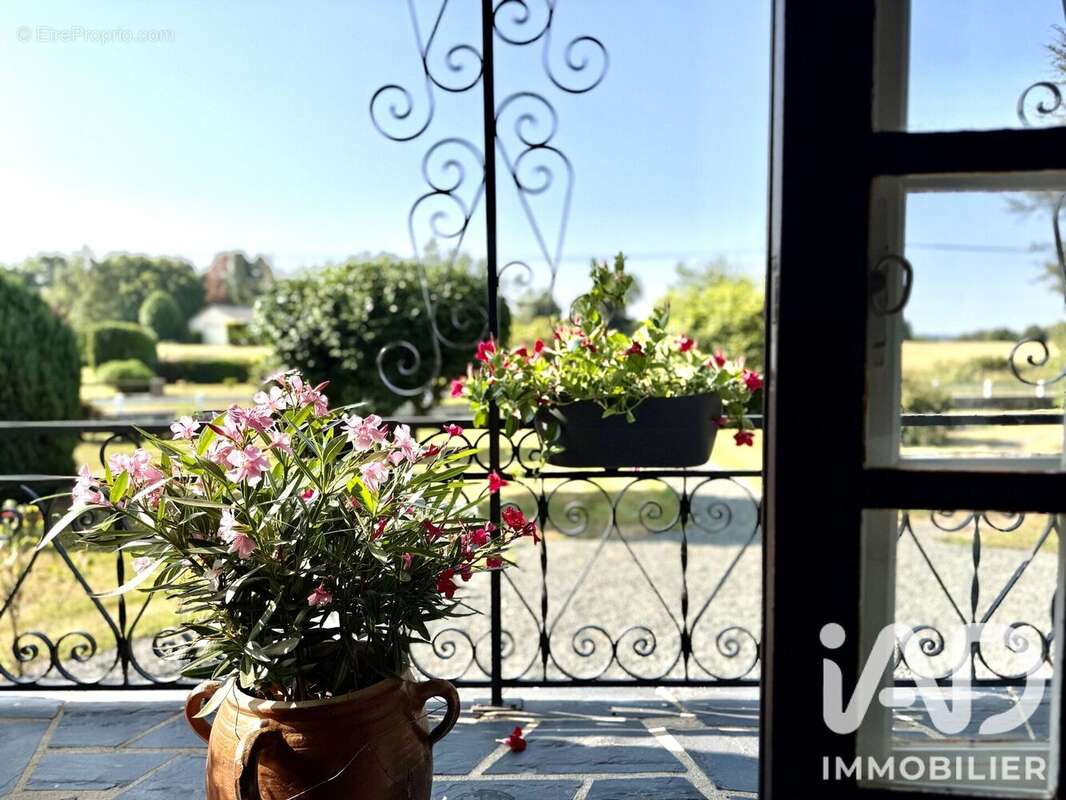 Maison 77 m² à Plougonver  - photo 4