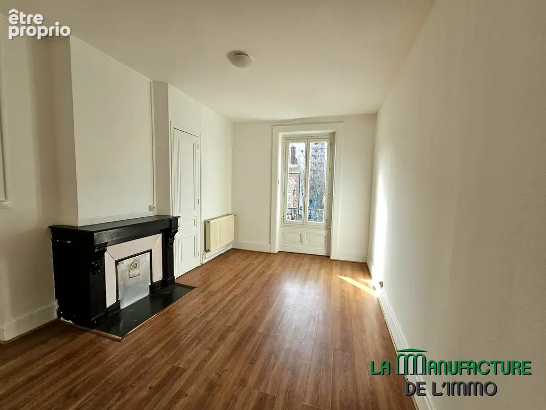 Appartement de caractère de type T3 de 65,06 m2 Carrez - Prox. Châteaucreux - photo 5