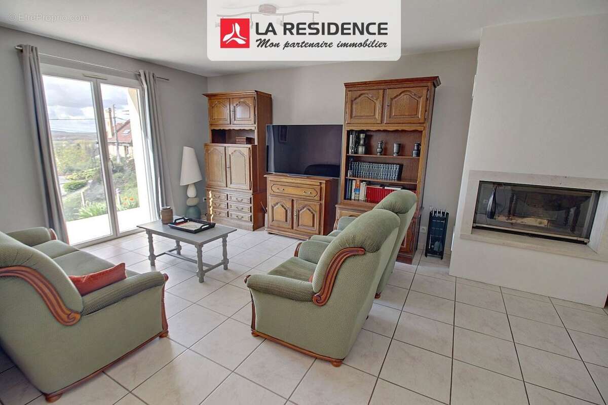 Maison à VAUX-SUR-SEINE