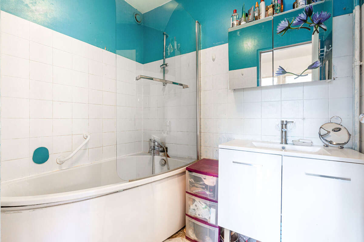 Agence immobiliere laforet - exclusivite - "bonsaï" - annecy - appartement t4 de 73.49m² - balcon/loggia 10m2 - cave - parking d - photo 12
