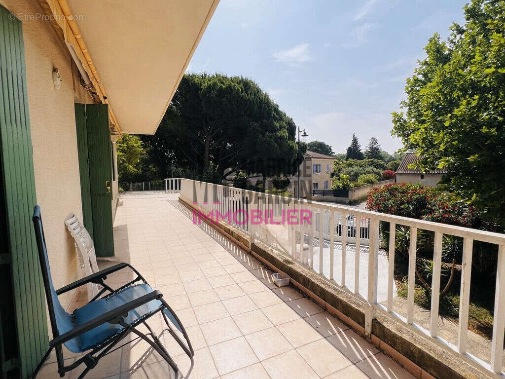 Maison 183 m² à Rognonas  - photo 9