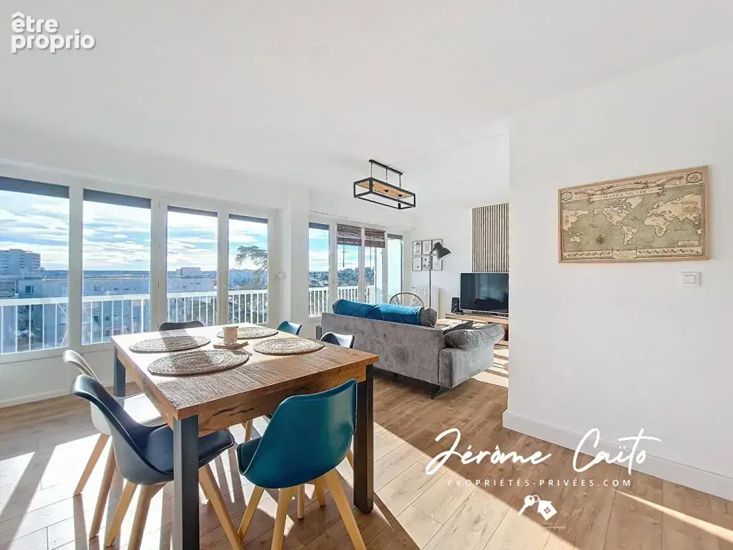 Appartement à NIMES