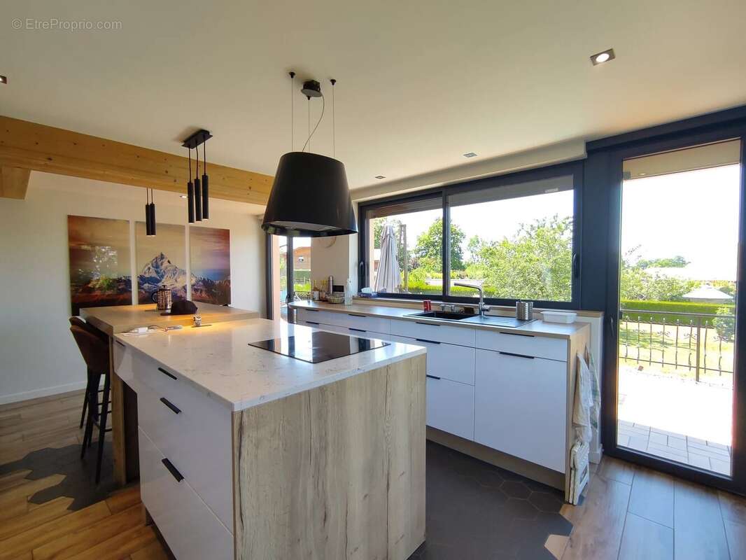 Maison spacieuse de 200 m² à Saint-Paul-en-Chablais - photo 8