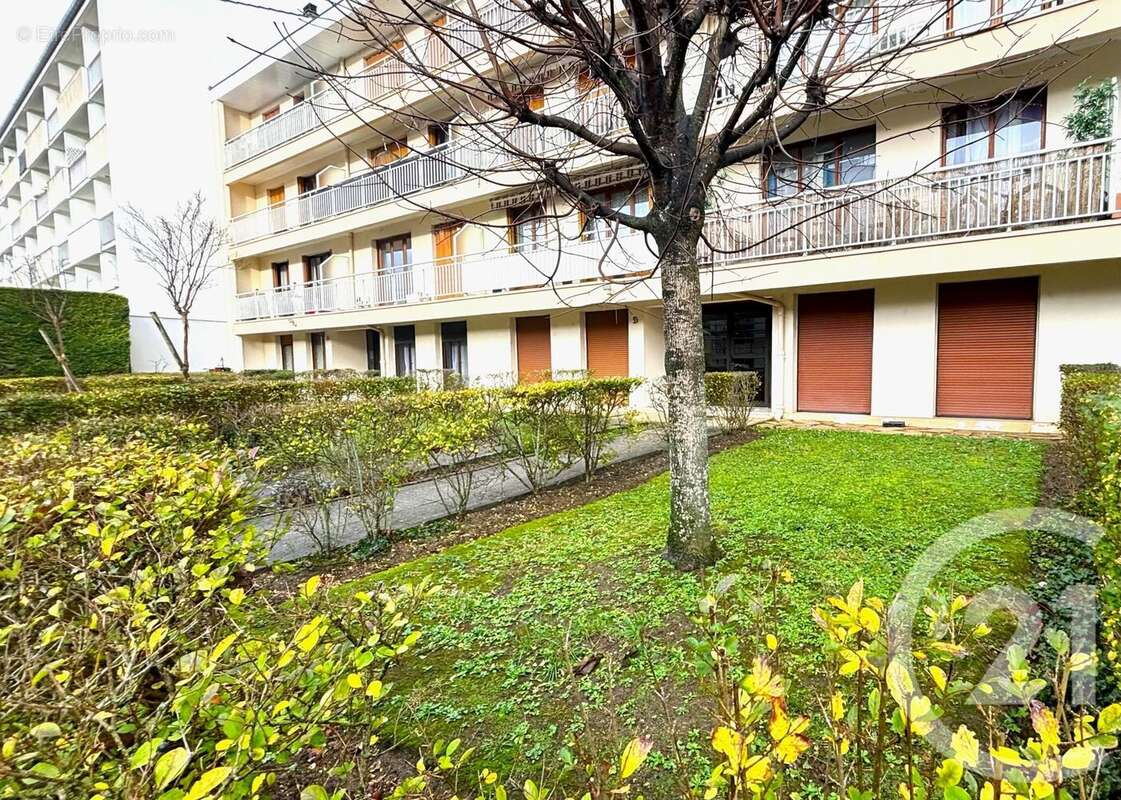 Appartement à THORIGNY-SUR-MARNE