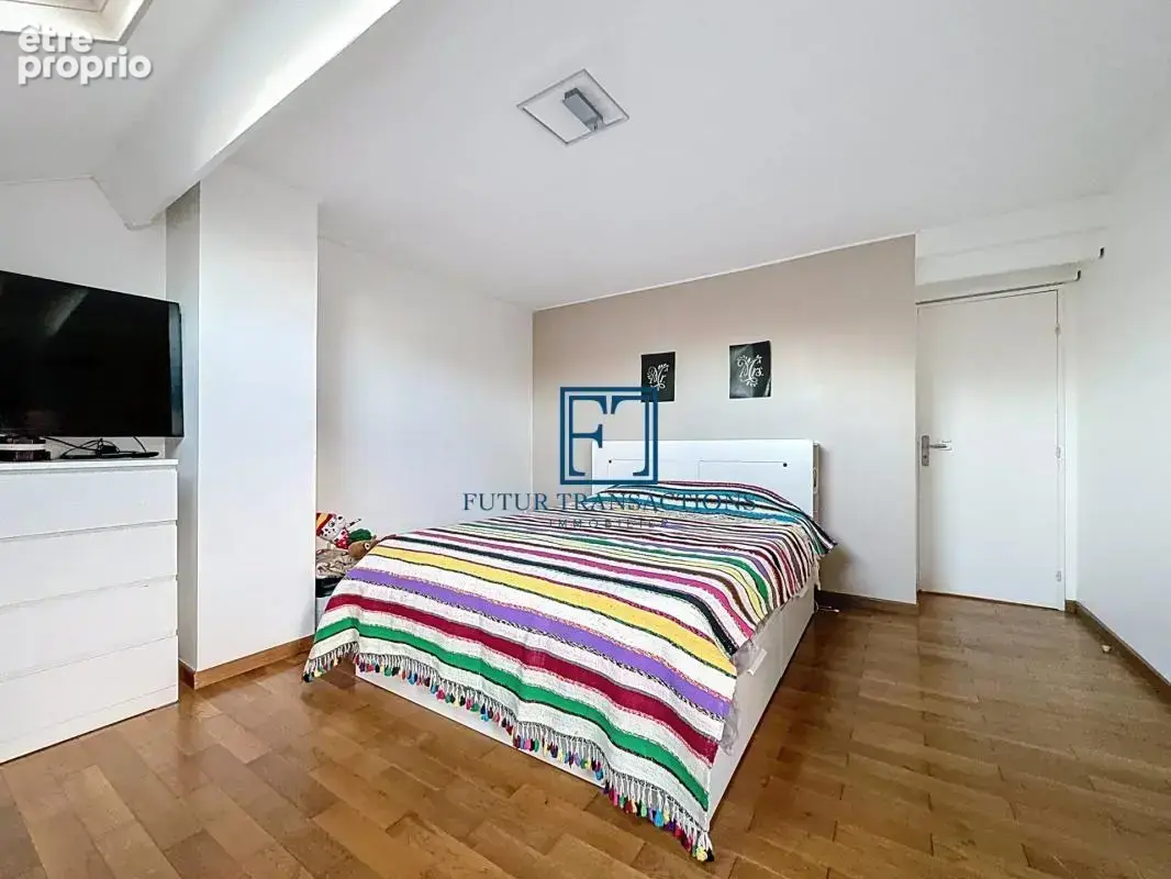 Maison 5  pièces Voisins-le-Bretonneux  Futur Transactions - photo 4