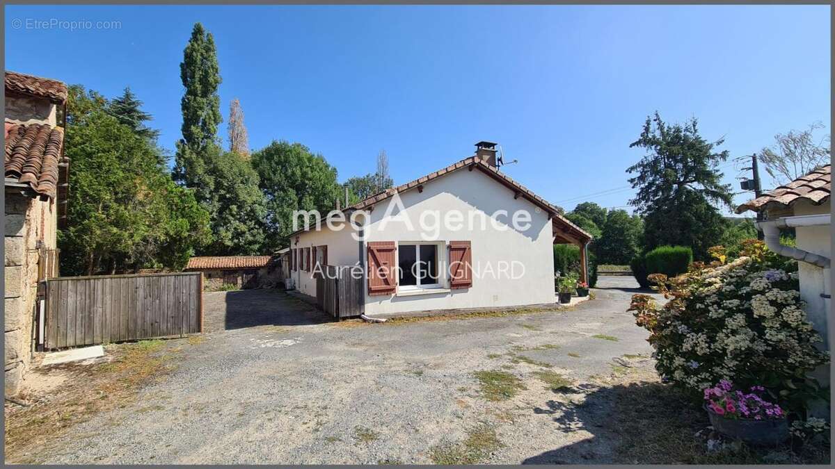 Maison à BRESSUIRE
