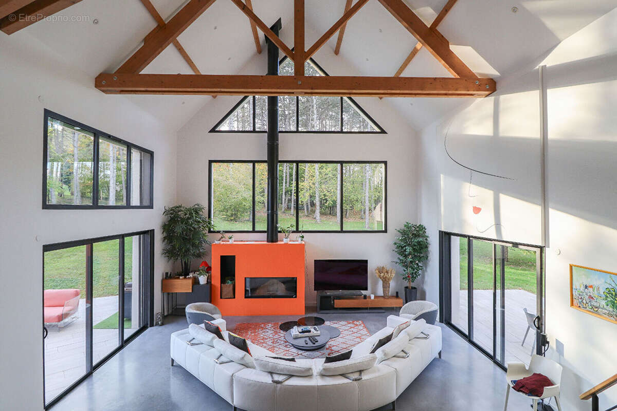 Maison à VELARS-SUR-OUCHE