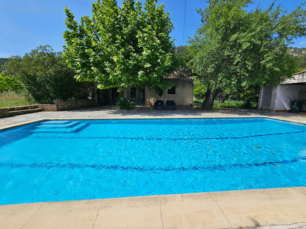 Maison à CUGES-LES-PINS