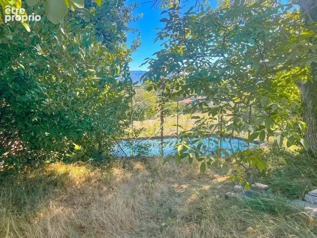 Salernes -terrain à bâtir de 6 447 m² avec permis de construire accordé - photo 2