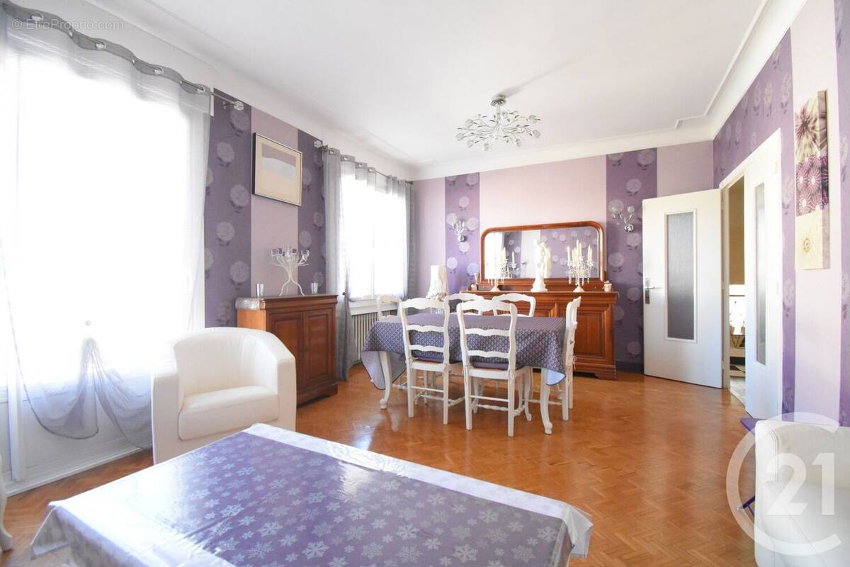 Maison à BELLERIVE-SUR-ALLIER