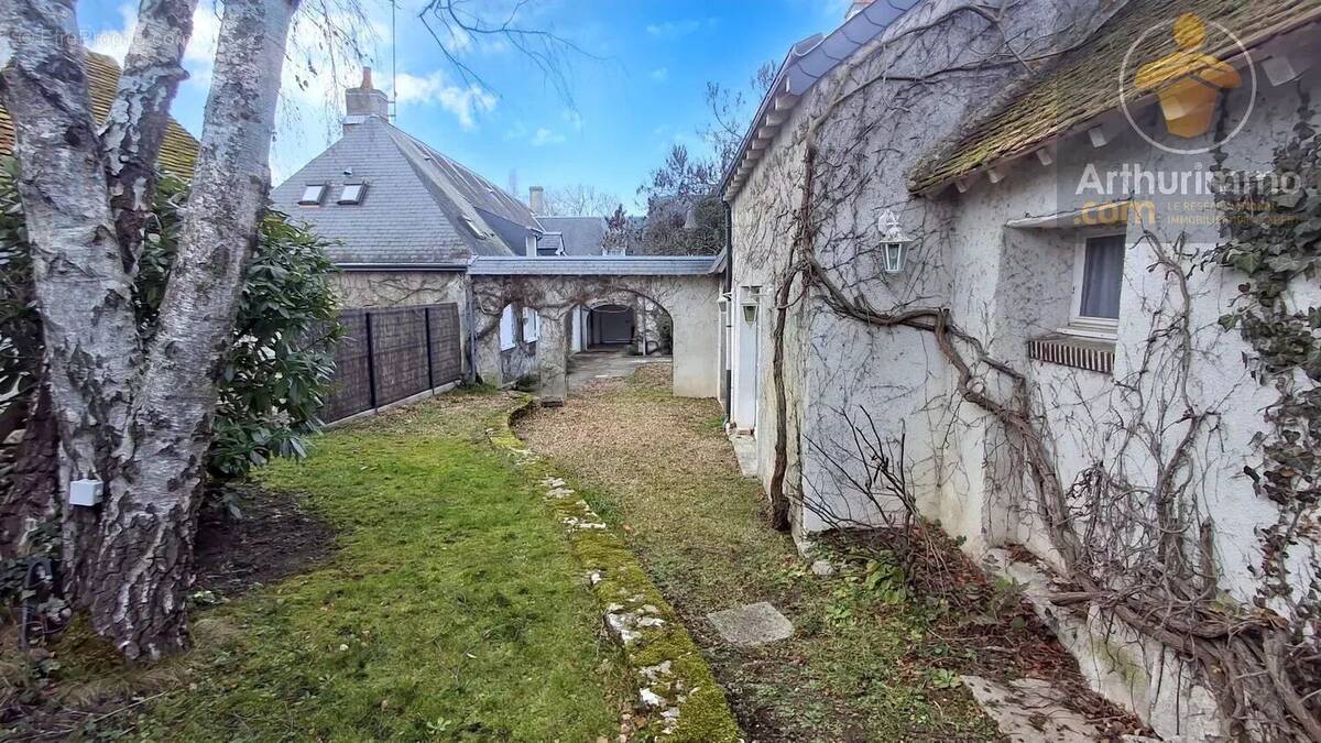 Maison à LAILLY-EN-VAL