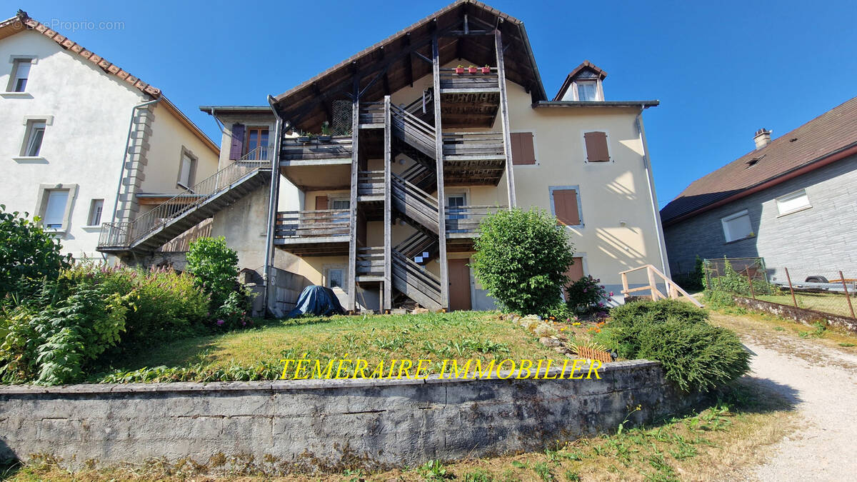 Appartement à NEY