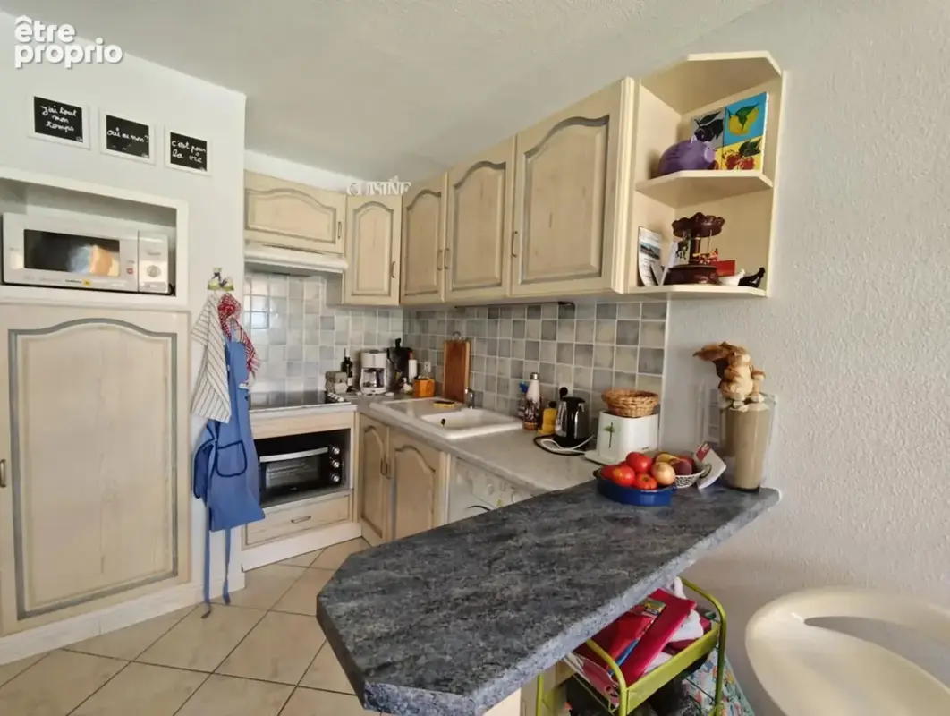 À VENDRE – Charmant T2 meublé avec vue, piscine et parking – Gruissan - photo 5
