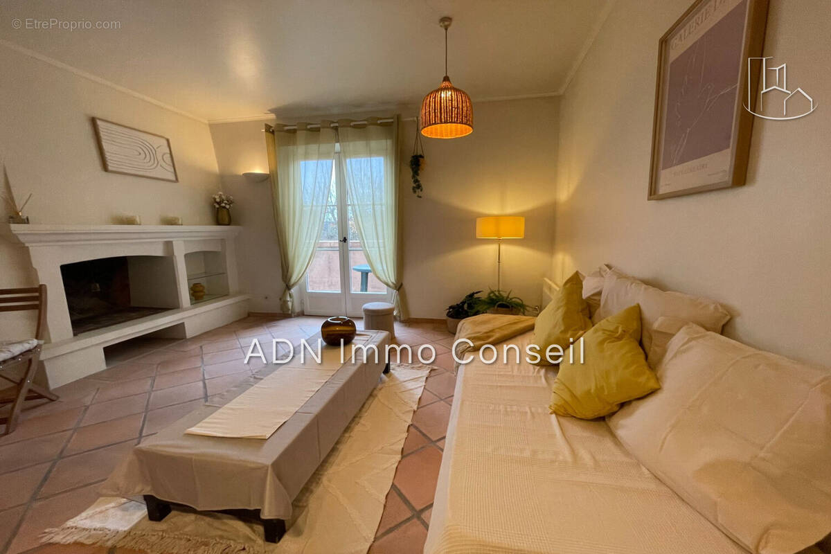 Appartement à MALLEMORT