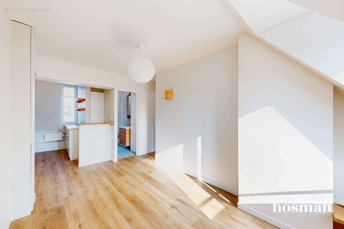 Appartement à PARIS-1E