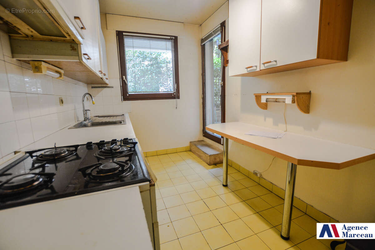Appartement à COURBEVOIE