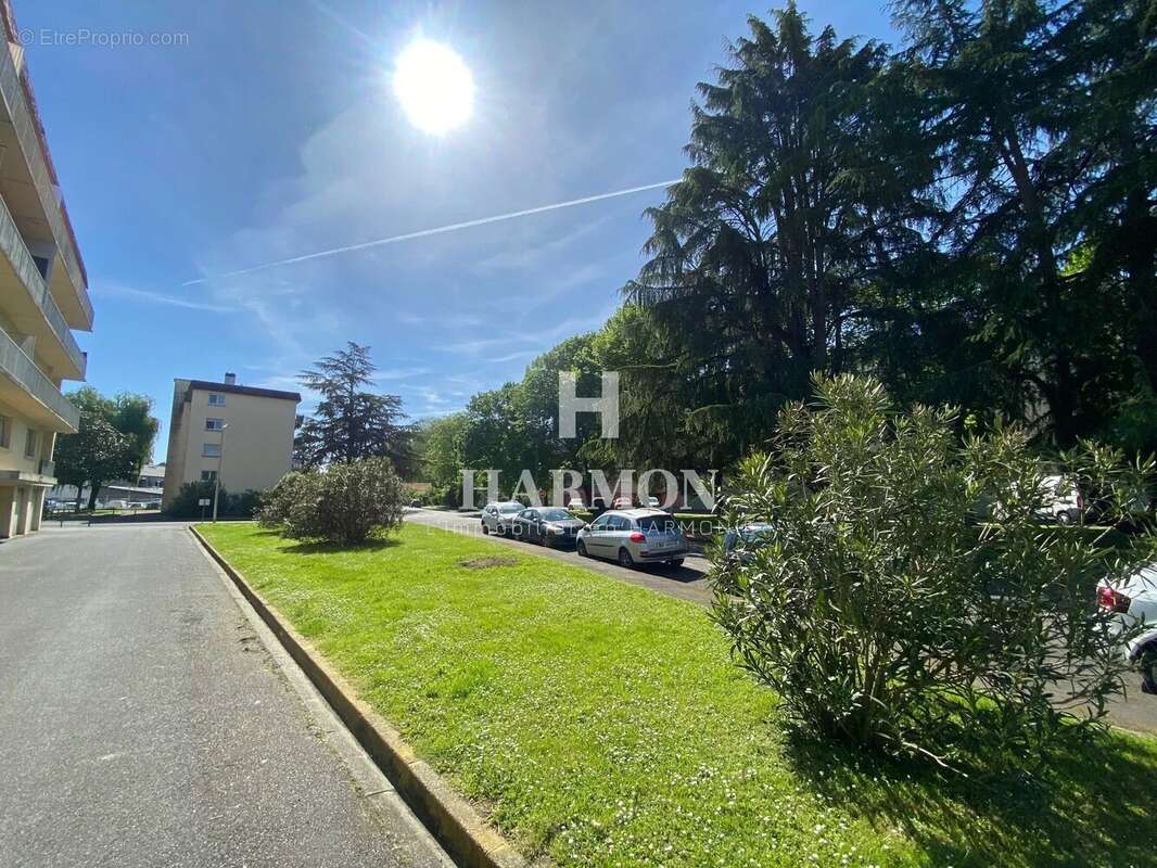 Appartement à BILLERE