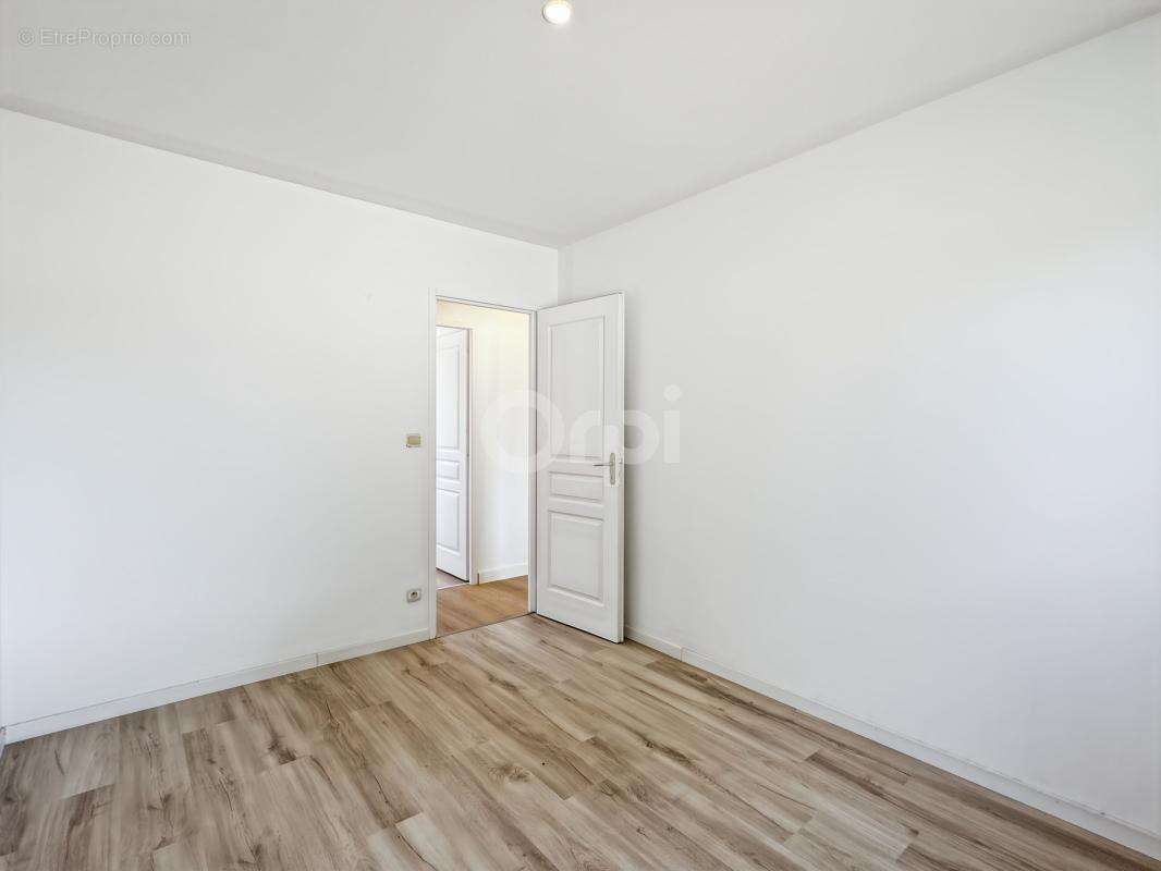 Maison plain pieds avec dépendance - photo 7