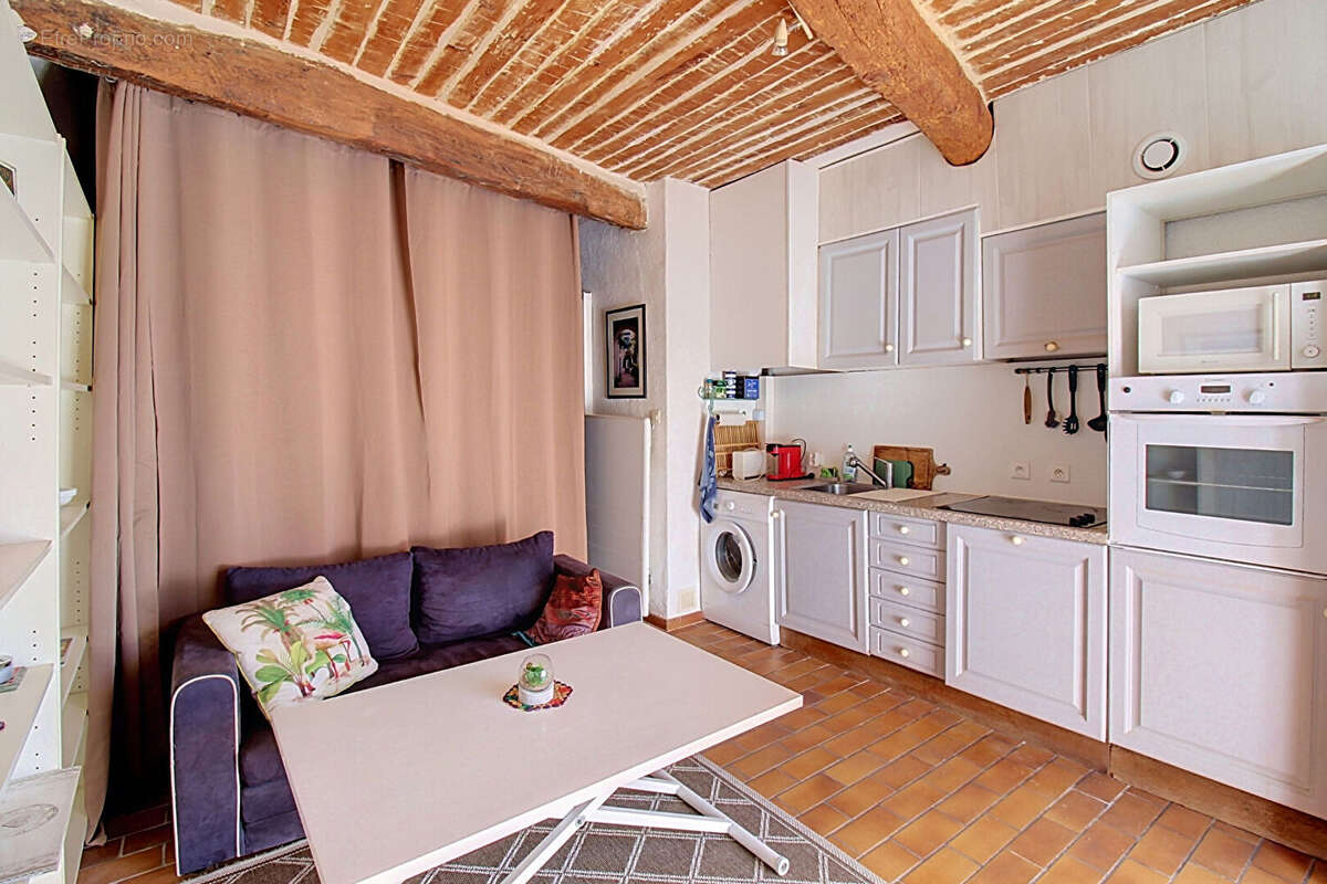 Appartement à CALLAS