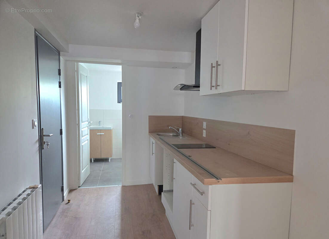 Appartement à BOURG-ACHARD