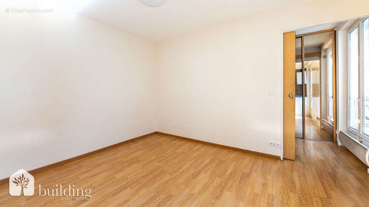 Guy Môquet Paris 18ème - Appartement 2 pièces 26,83 m² - photo 8