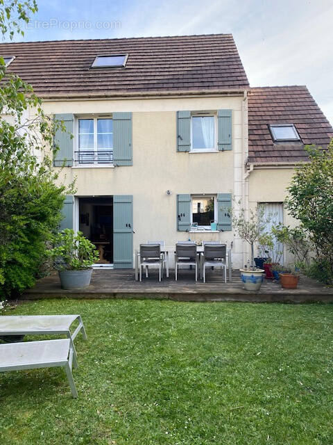 Maison à GENNEVILLIERS