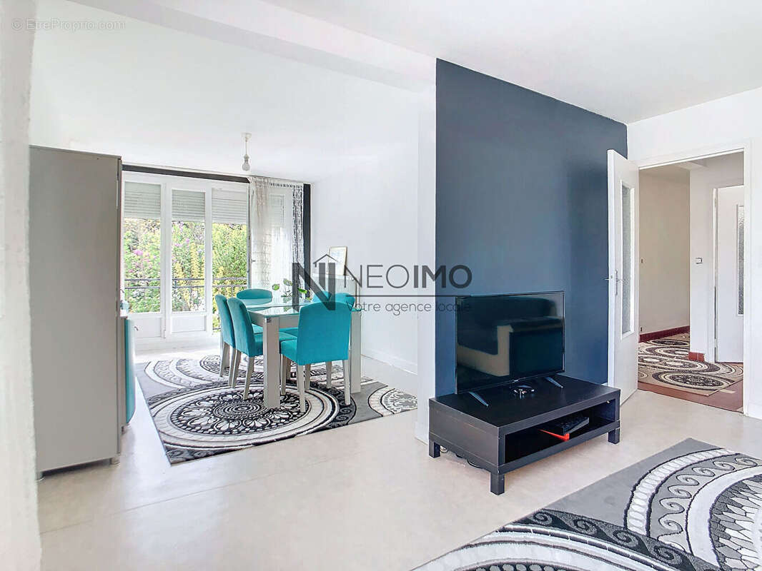 Maison à NEUFCHATEAU