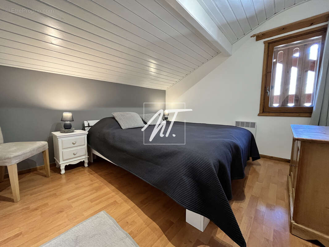 Appartement à MORILLON