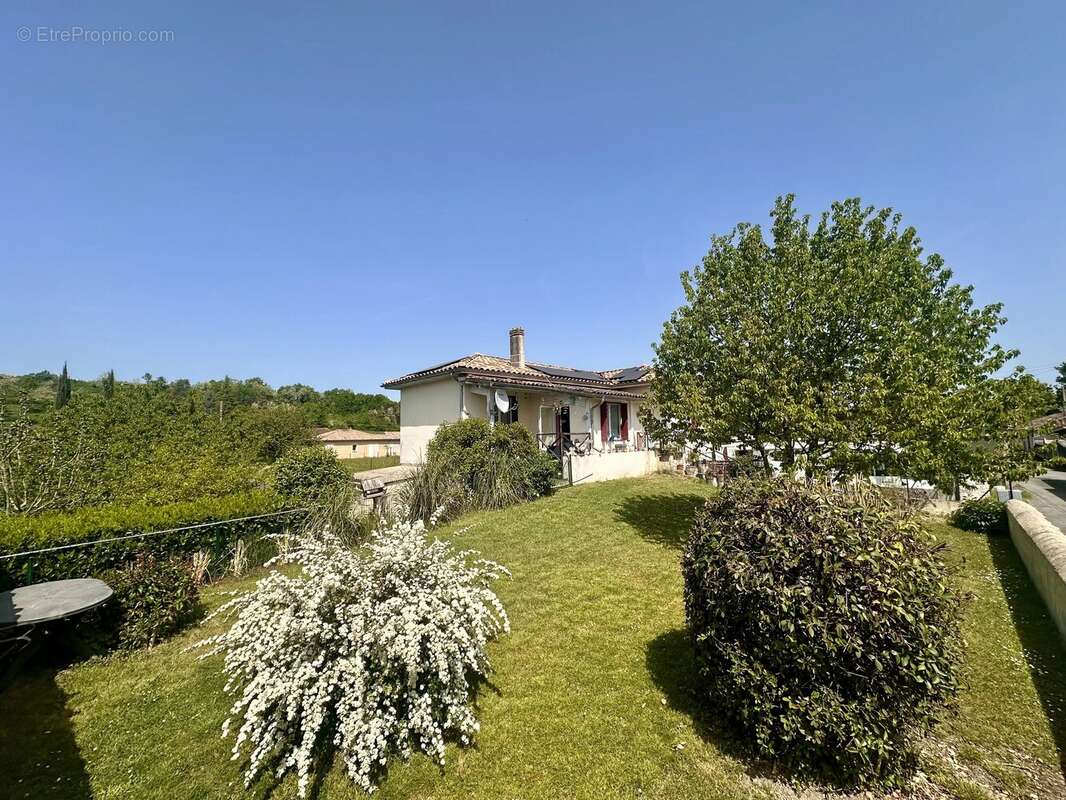 Appartement à LA SAUVETAT-DU-DROPT