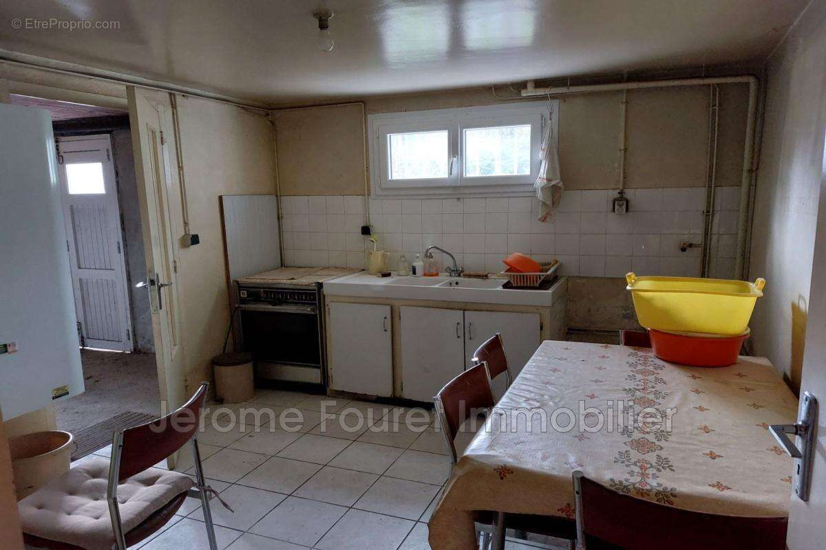 Maison à EGLETONS