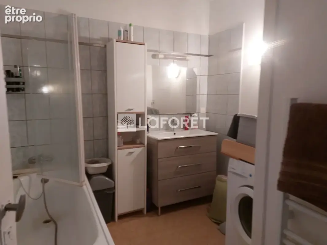 Local commercial et appartement - photo 4