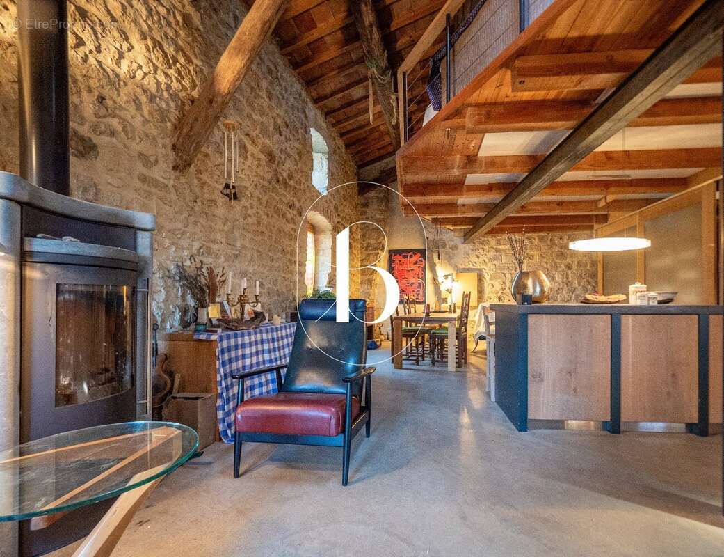 Maison à UZES