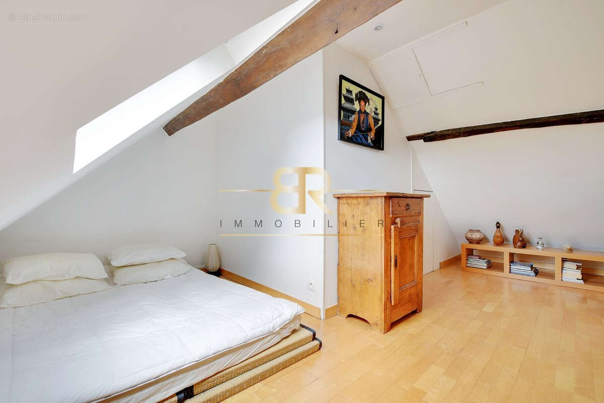 Appartement à PARIS-11E